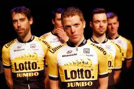 Giro 4 Twee keer op het asfalt lotto jumbo