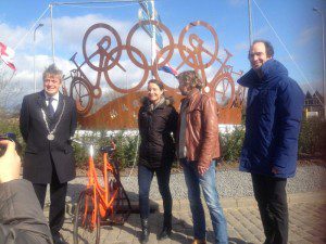 Wielrennen Marianne Vos weet weer wat juichen is kunstwerk